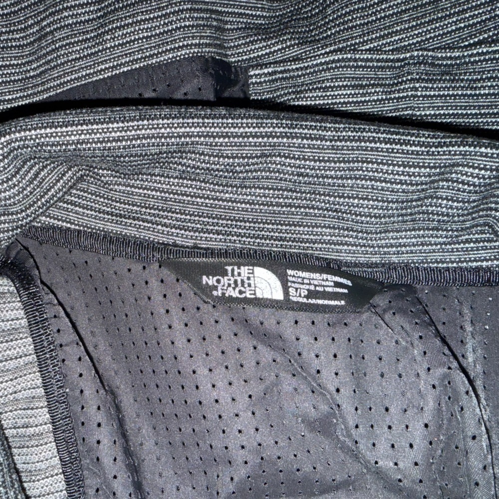 The North Face Women’s Perfect Core Moto Jacket Striped Black Gray - Picture 4 of 5